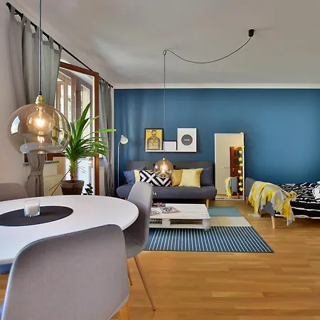 Nowa Str. No.3 Апартаменты *
